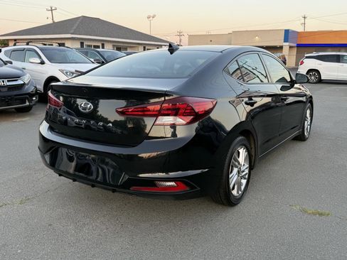 Used 2019 Hyundai Elantra Sedan FWD image 6