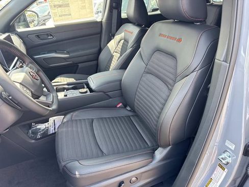 New 2026 Nissan Pathfinder Rock Creek AWD/4WD image 25
