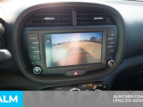 Used 2024 Kia Soul LX w/ Option Group 015 image 9