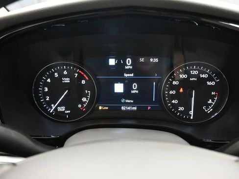 Used 2022 Cadillac XT6 Premium Luxury w/ Technology Package FWD image 15