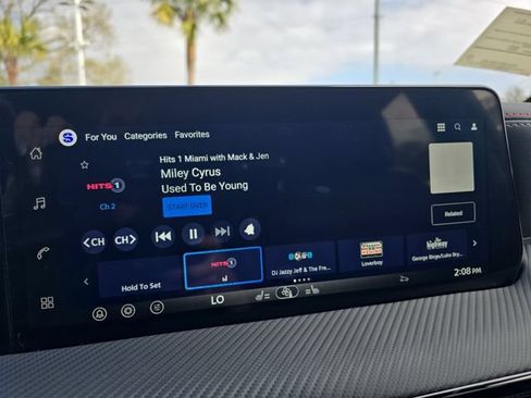 New 2026 Nissan Kicks SR FWD image 16