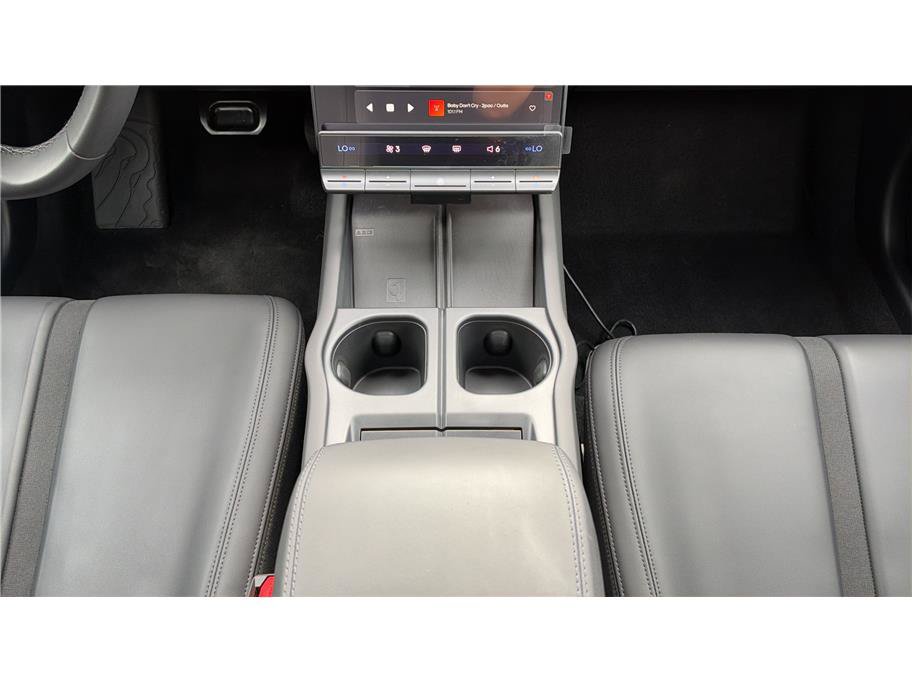 Used 2023 Fisker Ocean Ultra AWD/4WD image 31