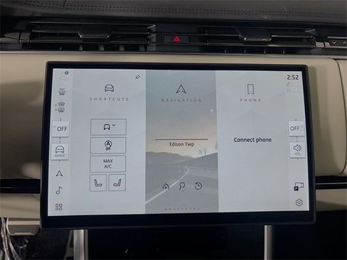 New 2025 Land Rover Range Rover SE image 16