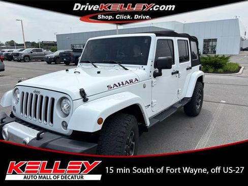 Used 2018 Jeep Wrangler Unlimited Sahara w/ Connectivity Group AWD/4WD image 1