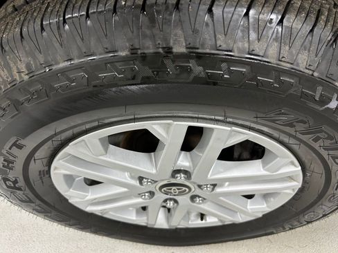 Used 2023 Toyota Tundra SR image 9