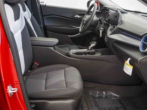 New 2026 Chevrolet Trax LS w/ LS Convenience Package image 13