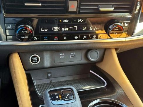 Used 2023 Nissan Rogue Platinum w/ Platinum Premium Package AWD/4WD image 22