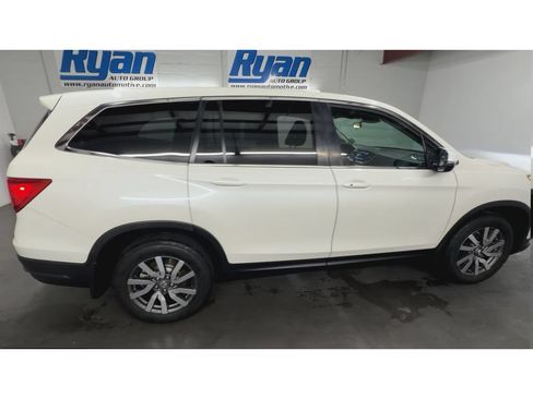 Used 2019 Honda Pilot EX image 9