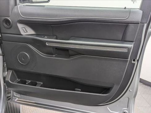Used 2023 Ford Expedition Max XLT image 24