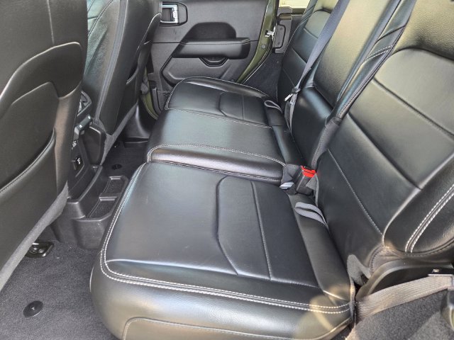 Used 2022 Jeep Wrangler Unlimited Sahara AWD/4WD image 13