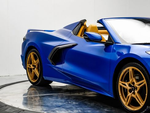 Used 2020 Chevrolet Corvette Stingray Premium Conv w/ 3LT Preferred Equipment Group image 29