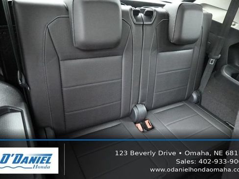 Used 2020 Volkswagen Tiguan SE w/ Panoramic Sunroof Package AWD/4WD image 39