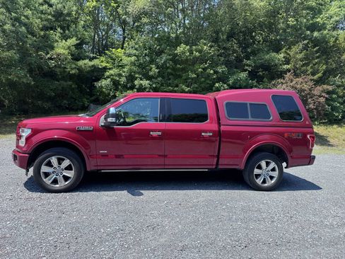 Used 2016 Ford F150 Platinum w/ Equipment Group 701A Luxury AWD/4WD image 4