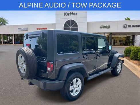 Used 2013 Jeep Wrangler Unlimited Sport AWD/4WD image 6