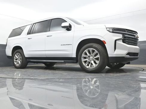 Used 2023 Chevrolet Suburban Premier RWD image 44