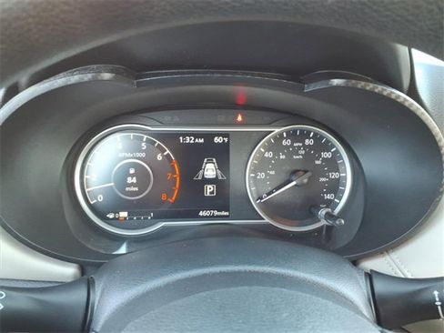 Used 2020 Nissan Versa SV image 18