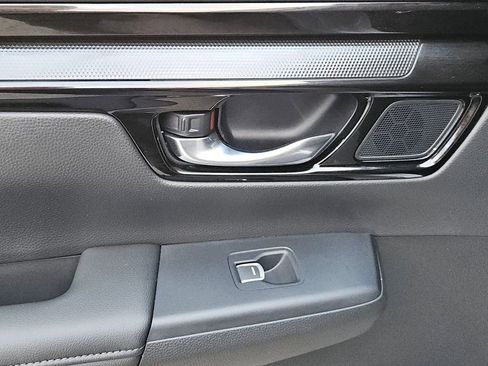 Used 2025 Honda CR-V EX-L image 15