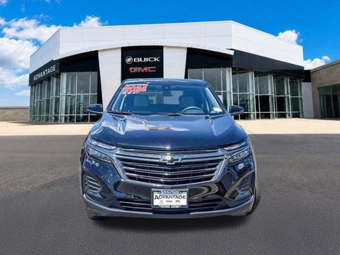 Used 2024 Chevrolet Equinox LS w/ LS Convenience Package AWD/4WD image 3