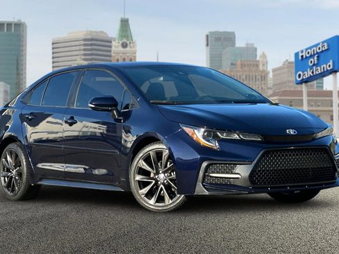 Used 2020 Toyota Corolla SE image 2