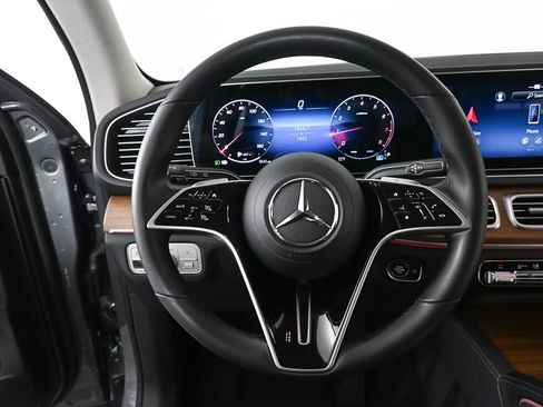 Used 2026 Mercedes-Benz GLE 350 4MATIC image 2