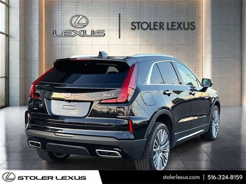 Used 2024 Cadillac XT4 Premium Luxury image 7