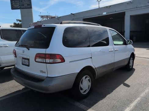 Used 2002 Toyota Sienna image 5