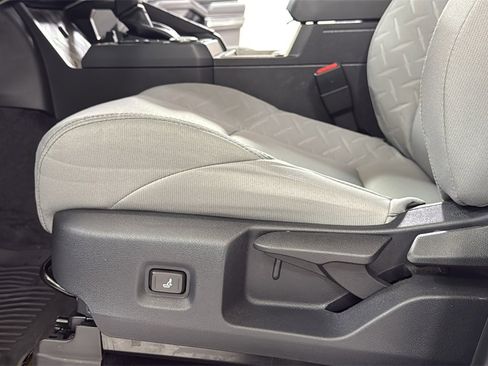 Certified 2025 Toyota Tacoma SR5 image 14