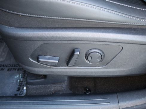 Used 2023 Kia Sorento EX image 23