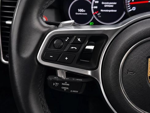 Used 2019 Porsche Cayenne AWD/4WD image 27