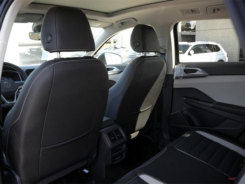 New 2026 Volkswagen Taos SEL image 24