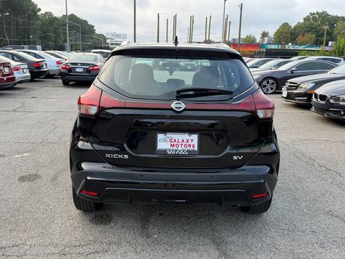 Used 2021 Nissan Kicks SV FWD image 8