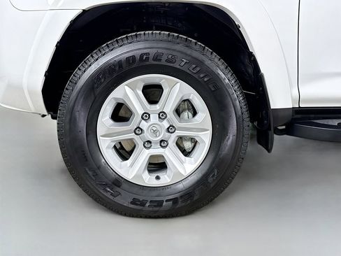 Certified 2024 Toyota 4Runner SR5 image 32