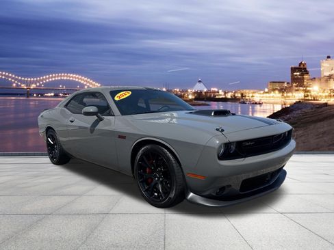 Used 2023 Dodge Challenger R/T Scat Pack w/ Plus Package RWD image 4