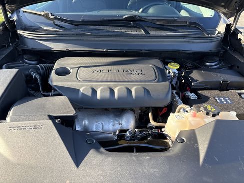 Certified 2021 Jeep Cherokee Latitude Plus image 34