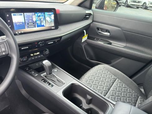 New 2026 Nissan Kicks SV image 22