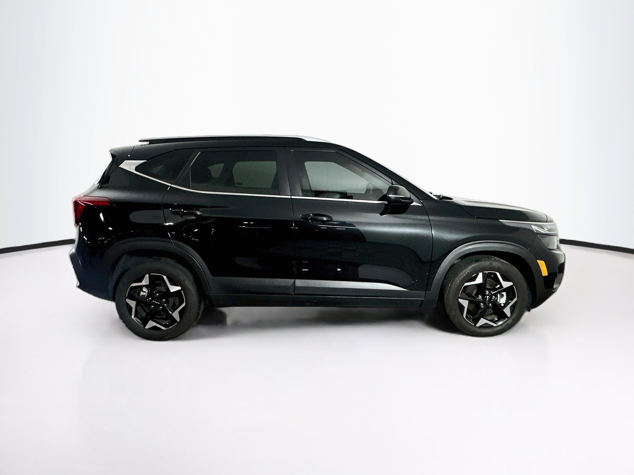 Used 2024 Kia Seltos EX AWD/4WD image 10