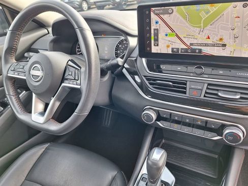 Used 2024 Nissan Altima 2.5 SR w/ SR Premium Package image 30