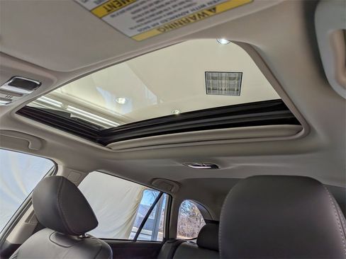 Used 2019 Subaru Outback 2.5i Limited w/ Popular Package #2 image 17