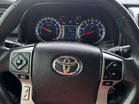 Used 2015 Toyota 4Runner SR5 image 17