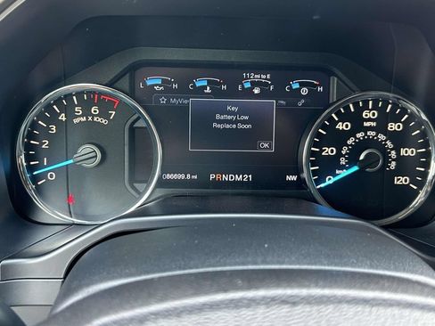 Used 2016 Ford F150 Lariat w/ Equipment Group 502A Luxury AWD/4WD image 25