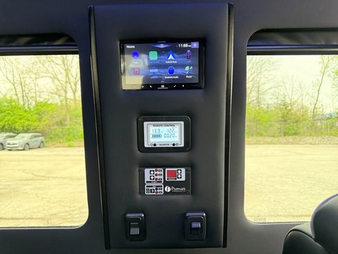 Used 2023 Mercedes-Benz Sprinter 3500 w/ Parking Package image 27