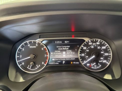 Used 2024 Nissan Rogue SV w/ SV Premium Package AWD/4WD image 15
