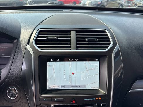 Used 2018 Ford Explorer Sport w/ Equipment Group 401A AWD/4WD image 21