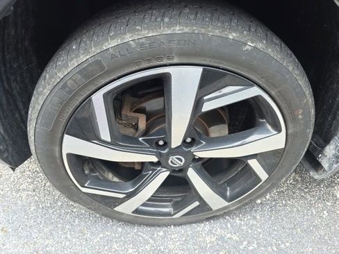 Used 2020 Nissan Rogue Sport SL w/ Premium Package FWD image 7