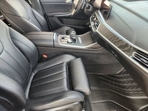 Used 2022 BMW X7 xDrive40i w/ Executive Package AWD/4WD image 13