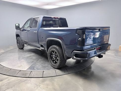 Used 2021 Chevrolet Silverado 2500 High Country w/ Z71 Off-Road Package AWD/4WD image 7