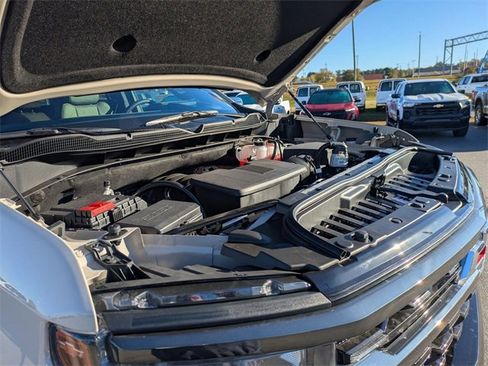 New 2026 Chevrolet Silverado 1500 ZR2 image 41