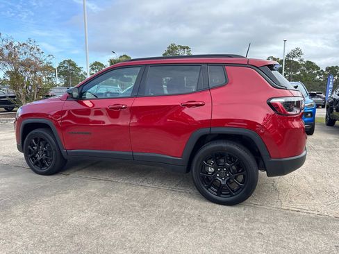 New 2026 Jeep Compass Latitude image 5