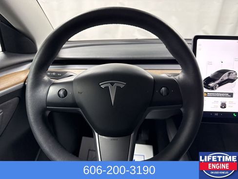 Used 2023 Tesla Model 3 Standard Range image 15