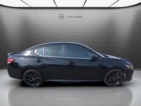 Certified 2025 Nissan Sentra SR w/ Midnight Edition FWD image 3